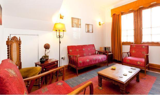 Bed & Breakfast Alojamiento Alberto Magno 3*